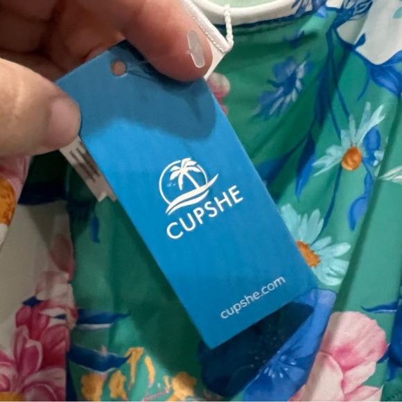 Women’s XXL Cupshe Floral One Piece Swim Suit NEW P3 - Picture 4 of 4